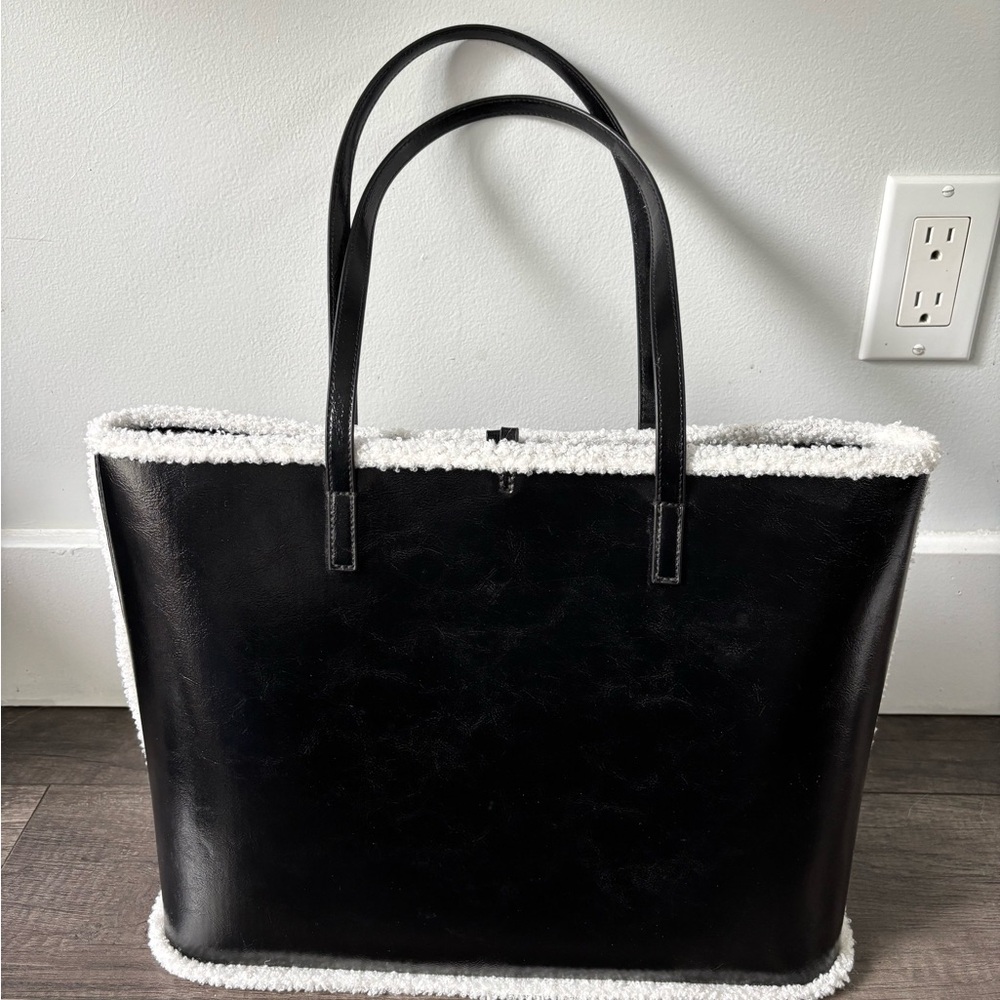 Brand New Divided Black Tote with White Sherpa Trim